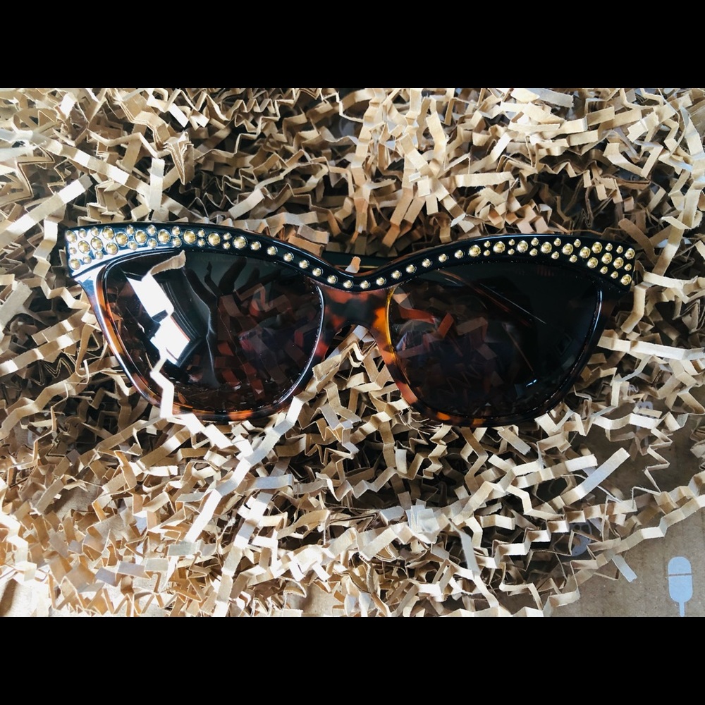 Authentic Alexander McQueen Cateye Sunglasses
